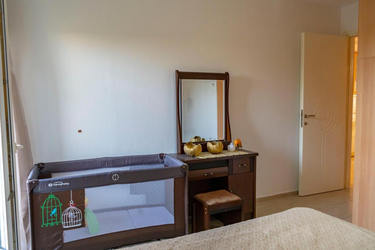 A Quiet Apartment Close To The Sea 구베스 외부 사진