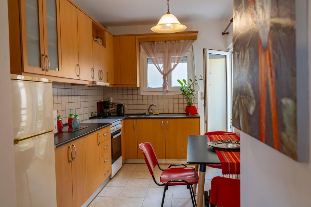 A Quiet Apartment Close To The Sea 구베스 외부 사진