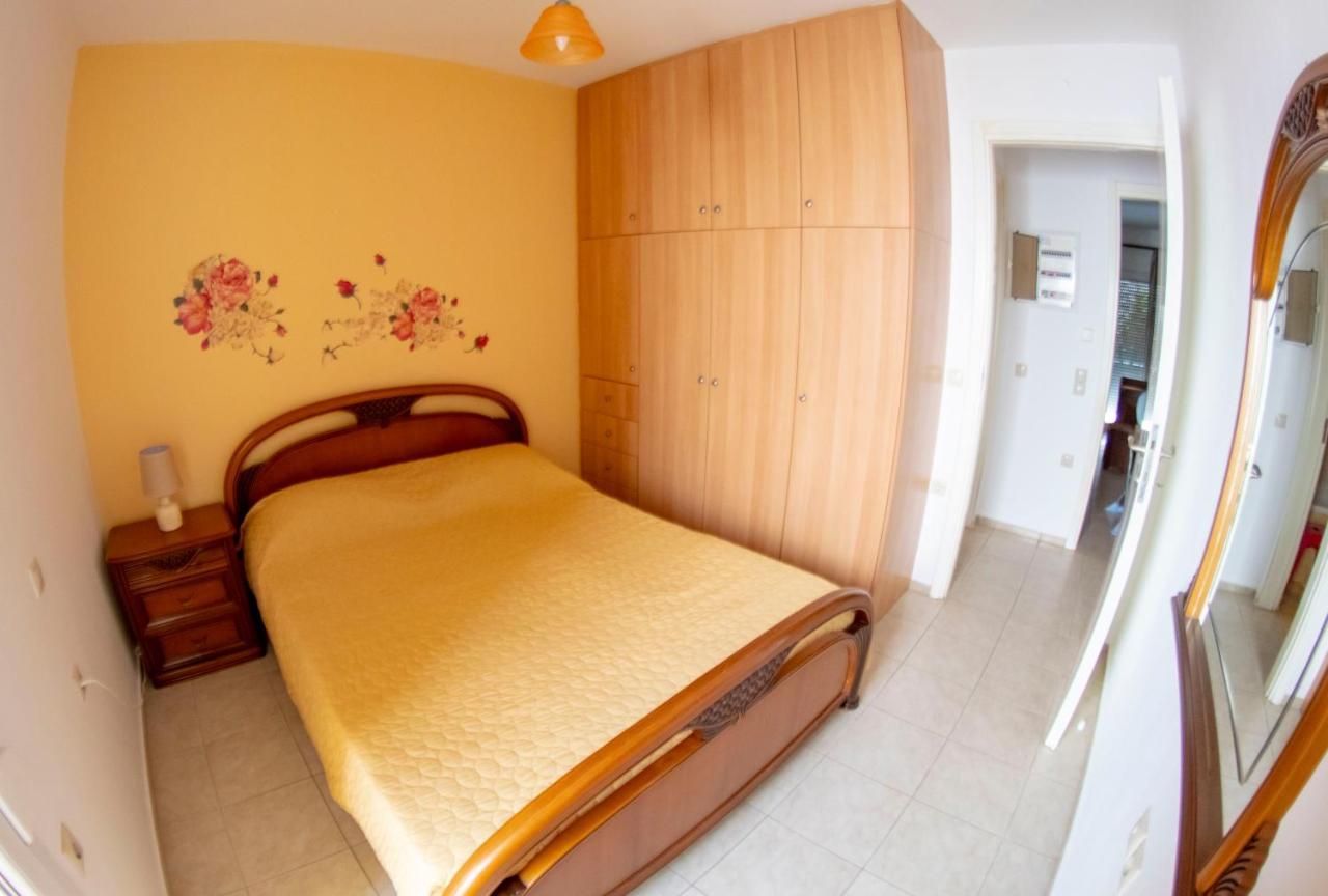 A Quiet Apartment Close To The Sea 구베스 외부 사진